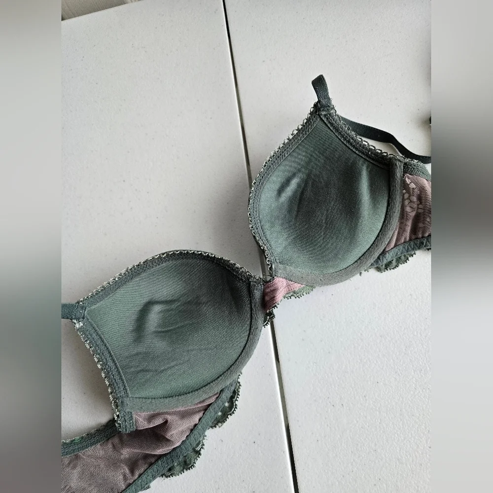 Victoria's Secret Dream Angels Push-up Green size  32B